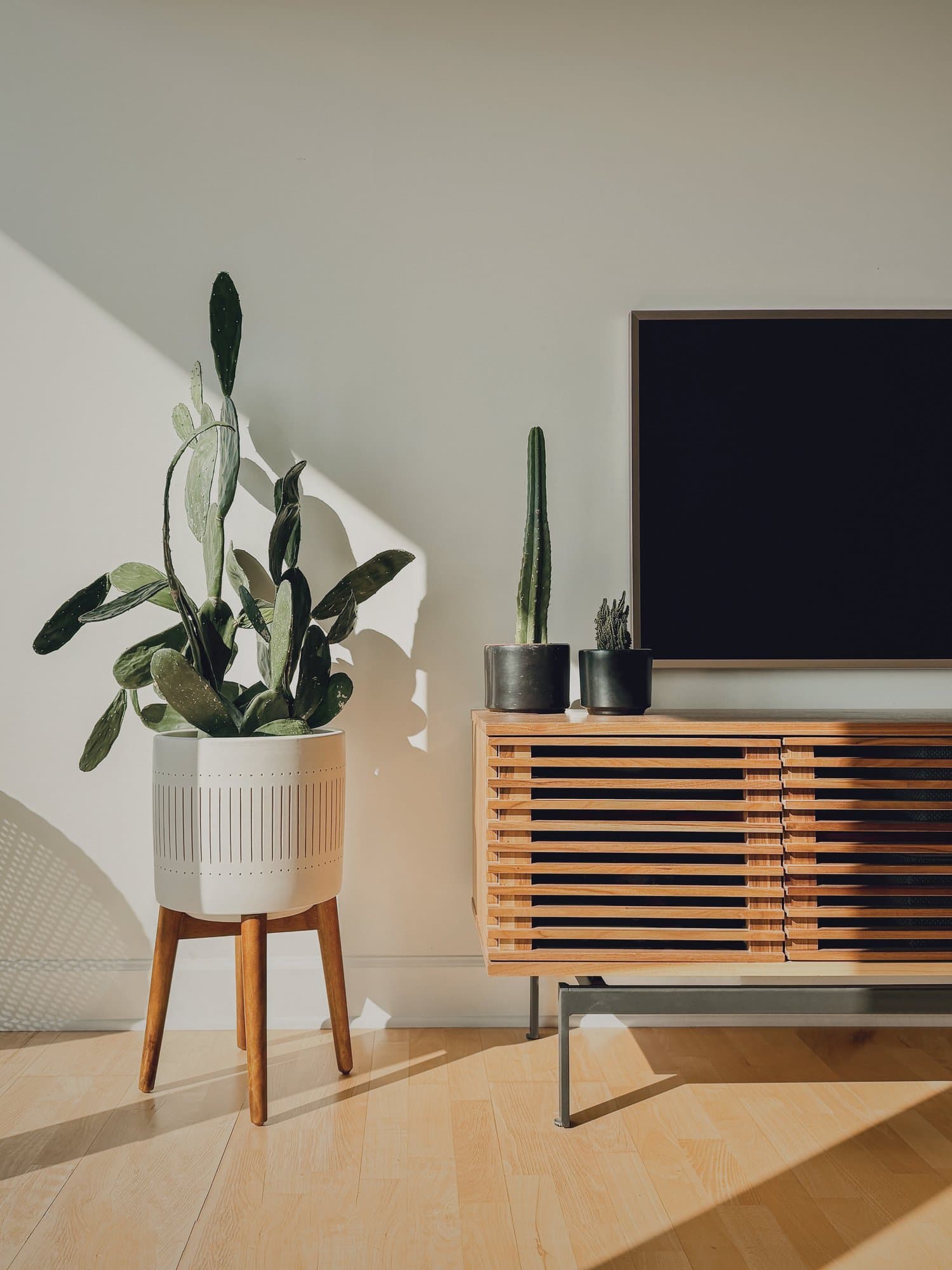 TV unit and lounge in a fully furnished hire home